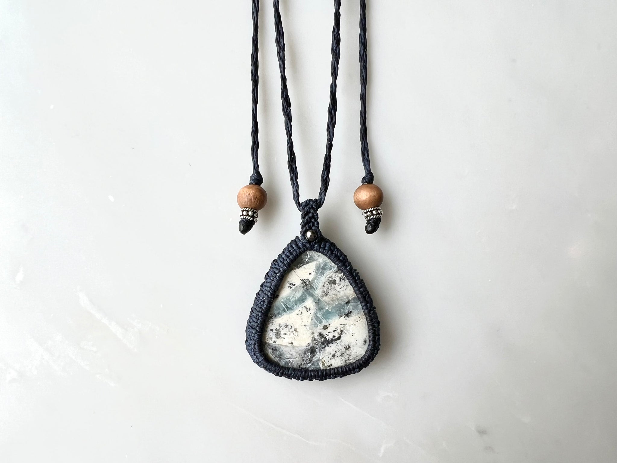 #3 Hackmanite Macrame Necklace / ハックマナイト　マクラメ編み　ネックレス