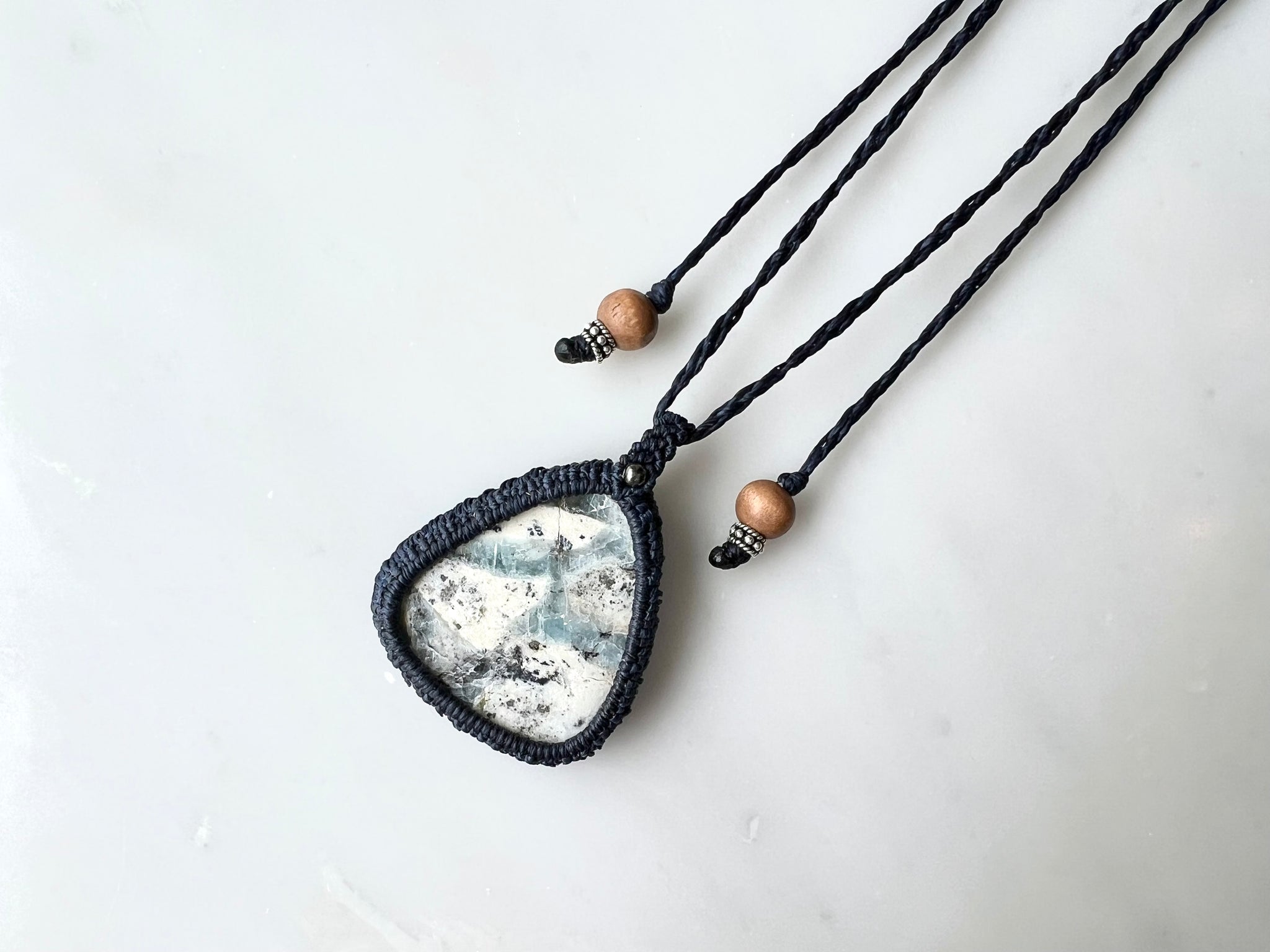 #3 Hackmanite Macrame Necklace / ハックマナイト　マクラメ編み　ネックレス