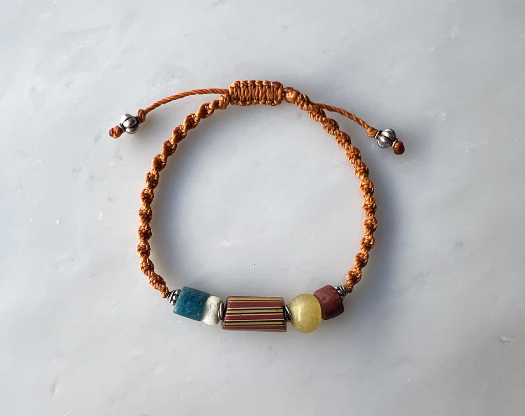 #4 Antique Venetian Beads Macrame Bracelet / アンティーク　ベネチアンビーズ　マクラメ編み　ブレスレット