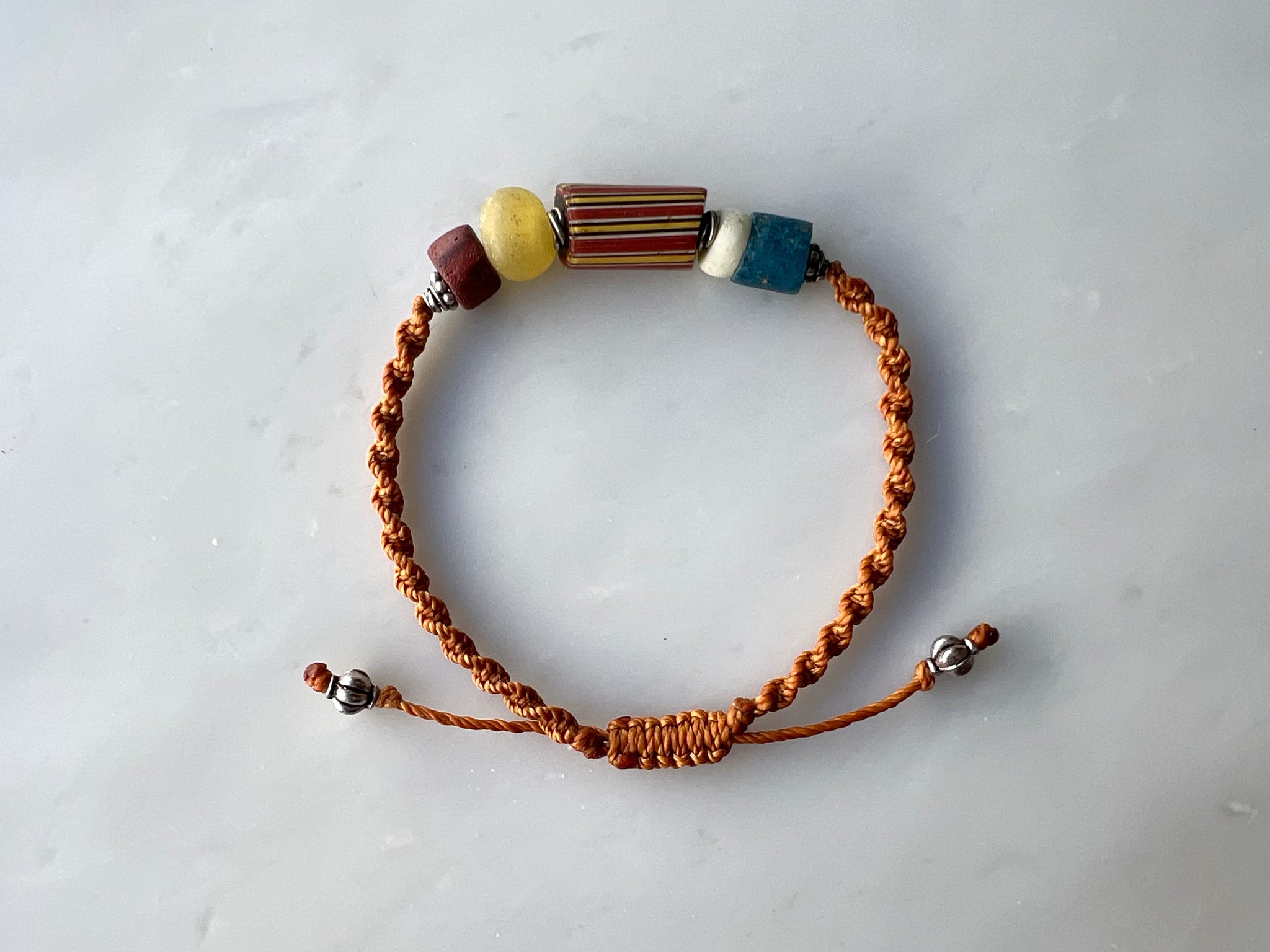 #4 Antique Venetian Beads Macrame Bracelet / アンティーク　ベネチアンビーズ　マクラメ編み　ブレスレット