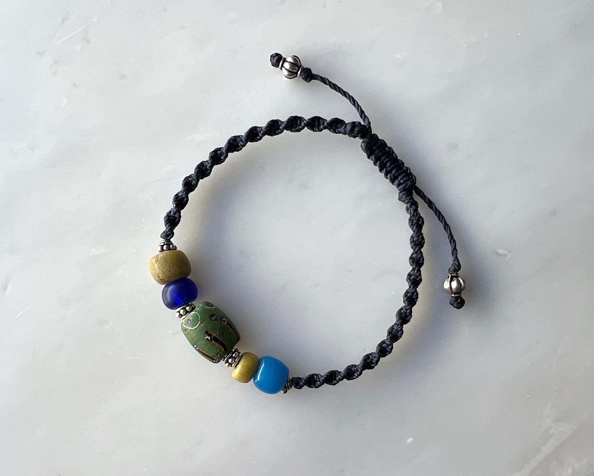 #5  Antique Venetian Beads Macrame Bracelet / アンティーク　ベネチアンビーズ　マクラメ編み　ブレスレット