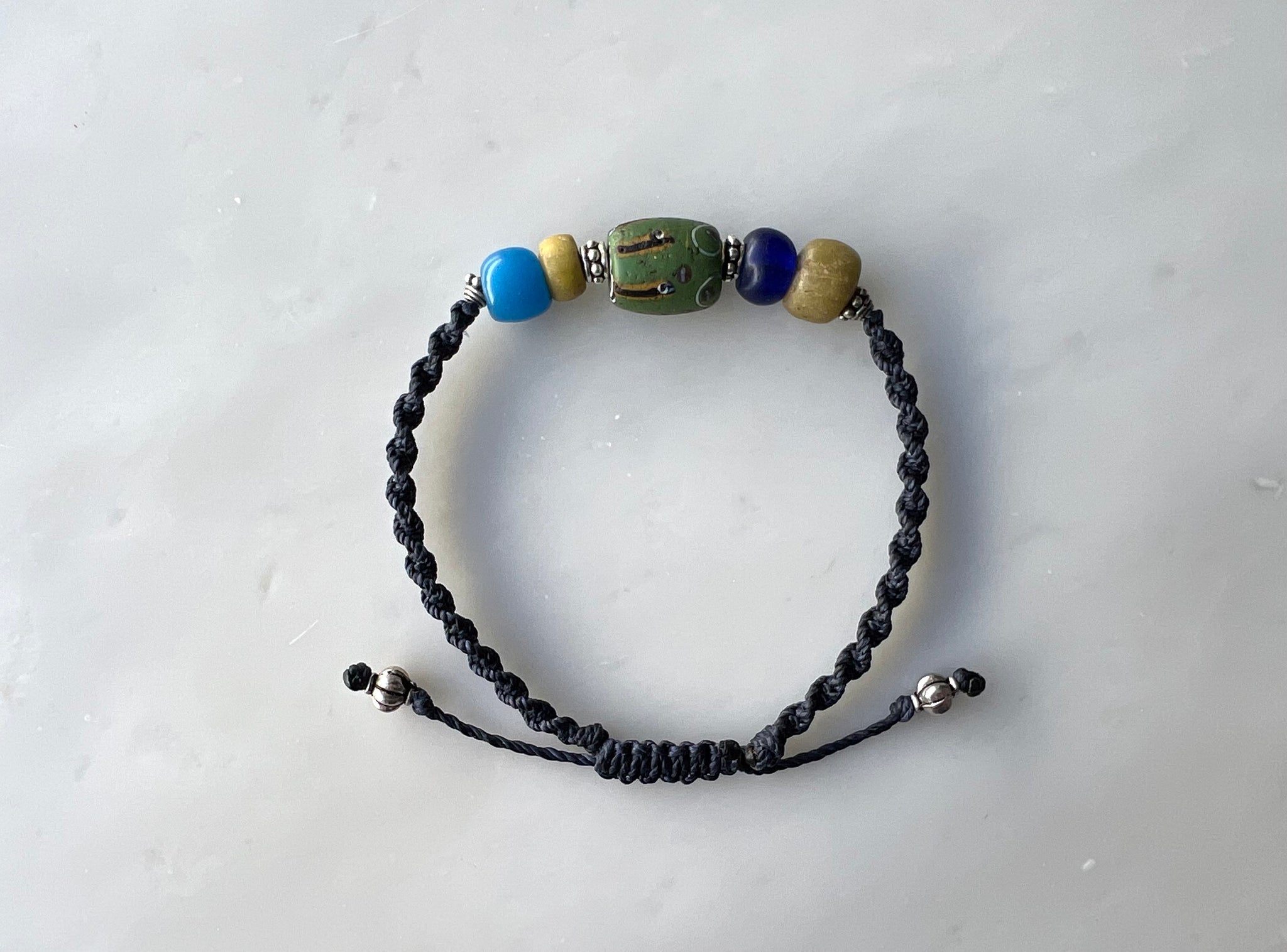 #5  Antique Venetian Beads Macrame Bracelet / アンティーク　ベネチアンビーズ　マクラメ編み　ブレスレット