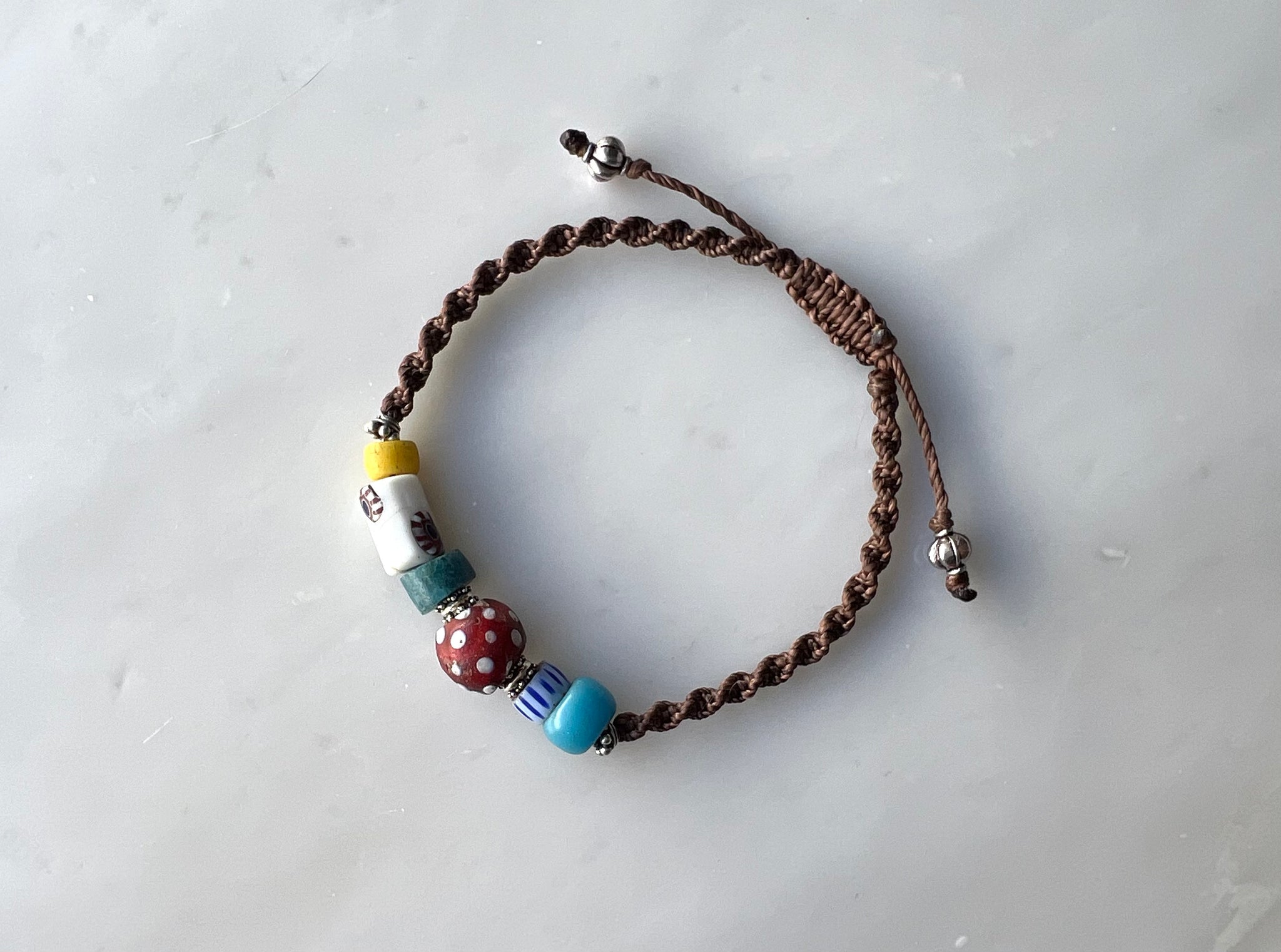 #6 Antique Venetian Beads Macrame Bracelet / アンティーク　ベネチアンビーズ　マクラメ編み　ブレスレット