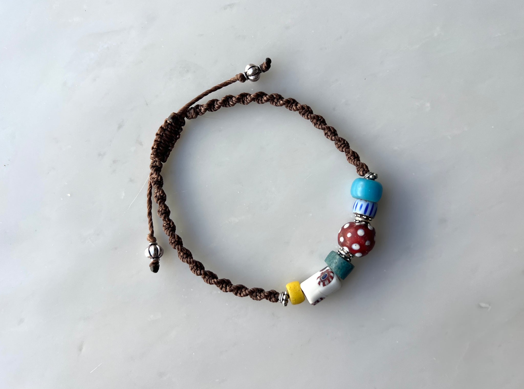 #6 Antique Venetian Beads Macrame Bracelet / アンティーク　ベネチアンビーズ　マクラメ編み　ブレスレット