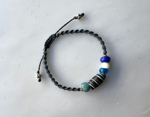 #8  Antique Venetian Beads Macrame Bracelet / アンティーク　ベネチアンビーズ　マクラメ編み　ブレスレット
