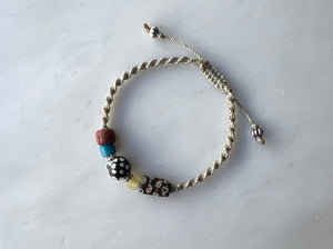 #10  Antique Venetian Beads Macrame Bracelet / アンティーク　ベネチアンビーズ　マクラメ編み　ブレスレット