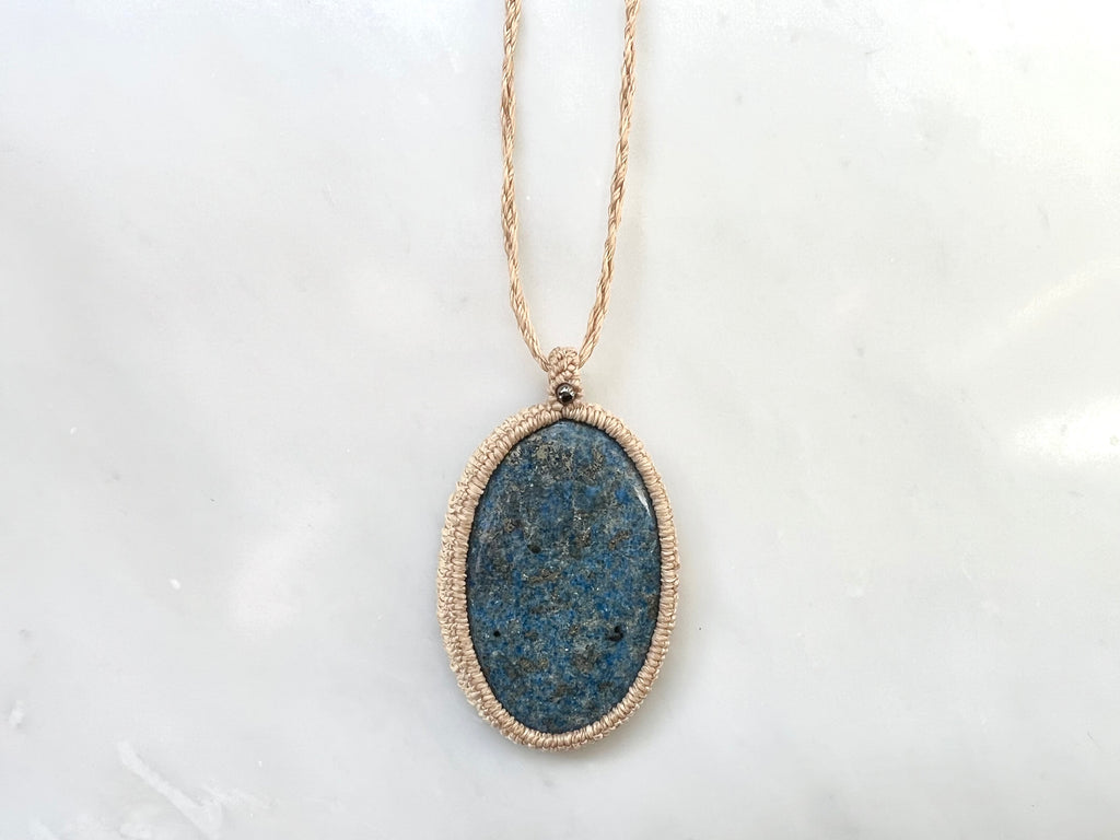 #1 Lapis Lazuli Macrame Necklace  / ラピスラズリ　マクラメ編み　ネックレス