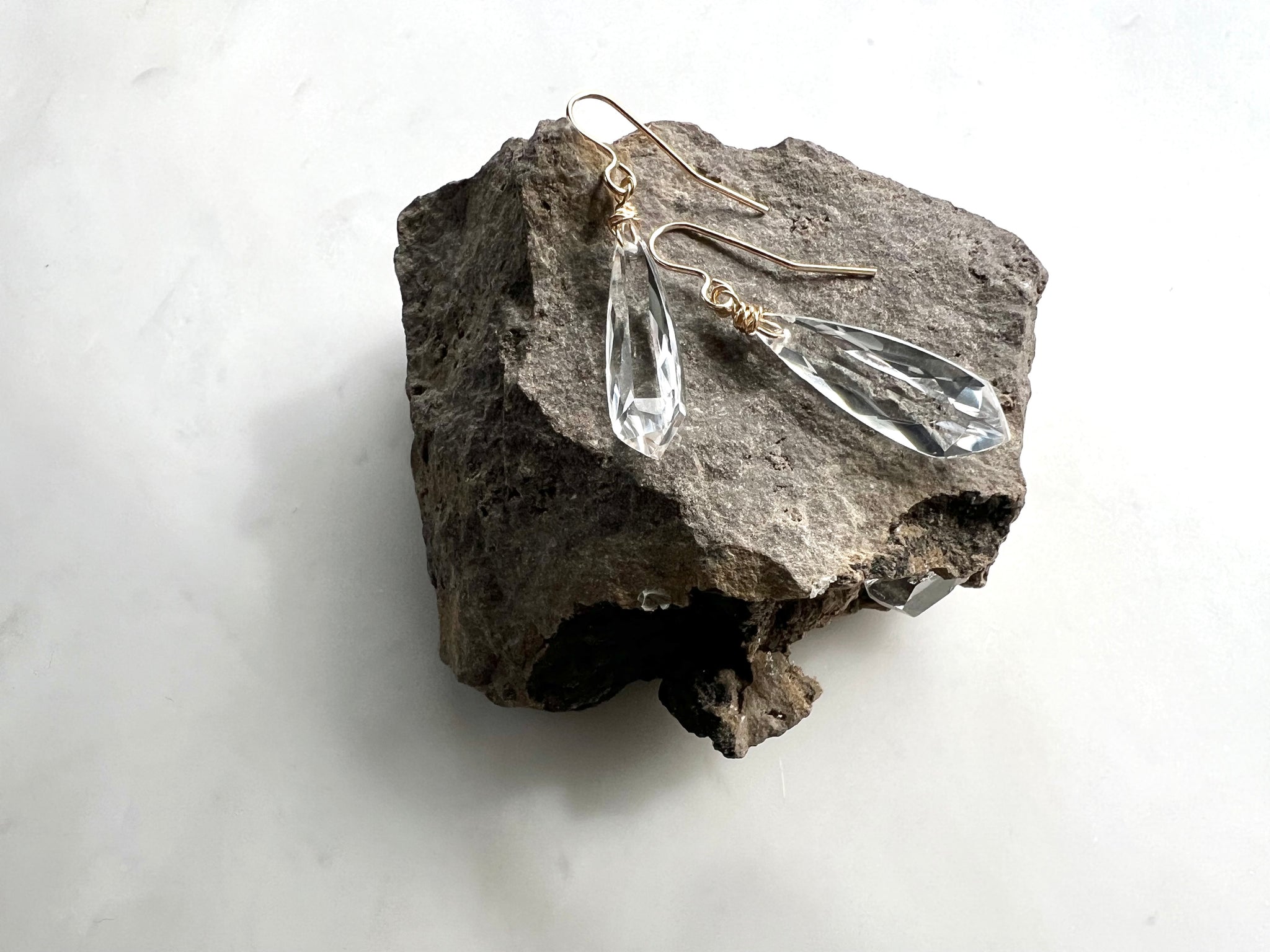 Herkimer Diamond Chandelier Earrings 14K Gold Filled / ハーキマーダイアモンド　シャンデリア　ピアス  14K ゴールドフィルド