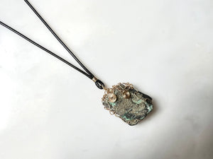 #2 Raw Emerald Necklace 14K Gold Filled / 母岩付きエメラルド　ネックレス 14K ゴールドフィルド