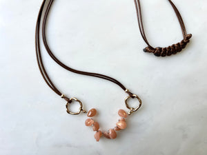 Peach Moonstone Necklace 14K Gold Filled / ピーチムーンストーン　ネックレス　14K ゴールドフィルド