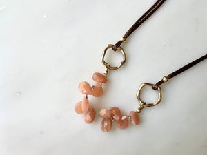Peach Moonstone Necklace 14K Gold Filled / ピーチムーンストーン　ネックレス　14K ゴールドフィルド