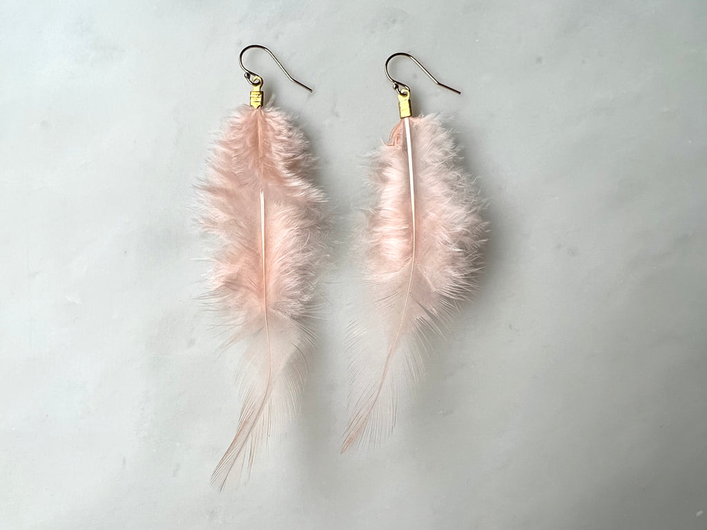 Long Feather  Angel Pink Earrings 14K Gold Filled / ロング　フェザー　エンジェルピンク　ピアス　14K ゴールドフィルド
