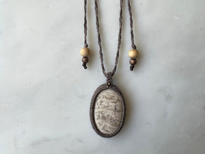 #1 Fossilized Coral Macrame Necklace /  化石珊瑚　マクラメ編み　ネックレス